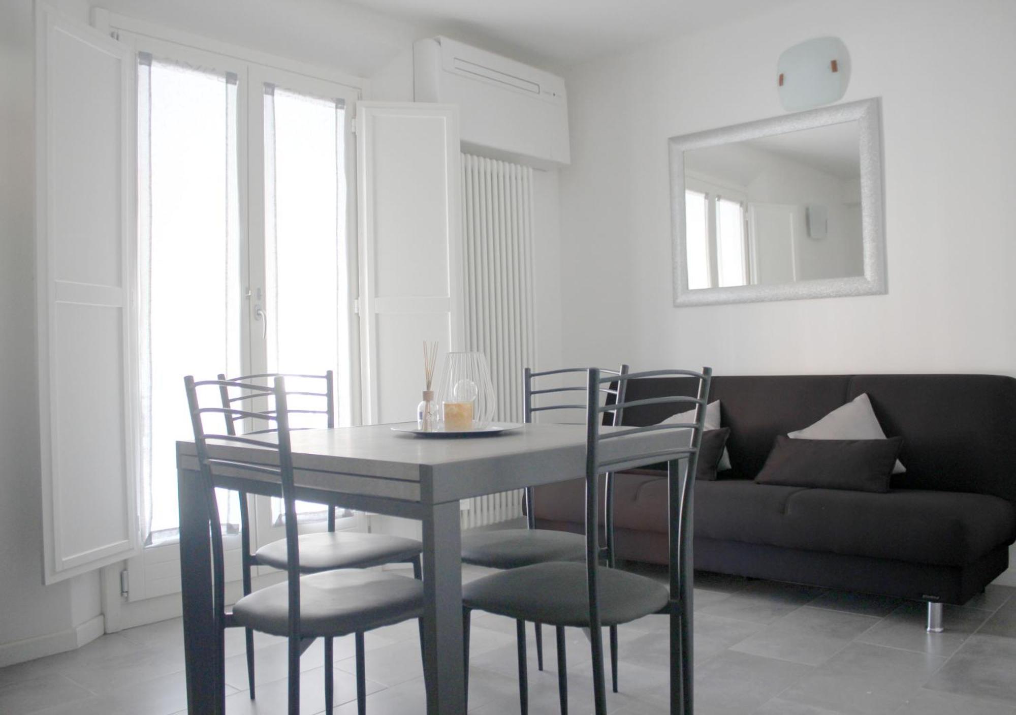 Appartamento Sky Loft Airport - Modern Apt 1St Floor Bologna Esterno foto